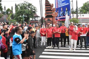 Ribuan Peserta Ikuti Jalan Sehat Peringatan HUT Korpri di Purbalingga